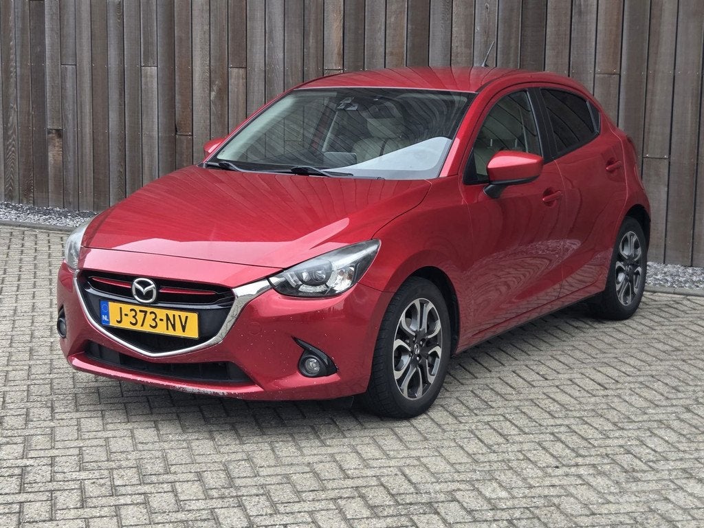 Mazda 2 1.5 Skyactiv-G Intro Edition Navi, Voorwielaandrijving, Gebruikt, 4 cilinders, Start-stop-systeem