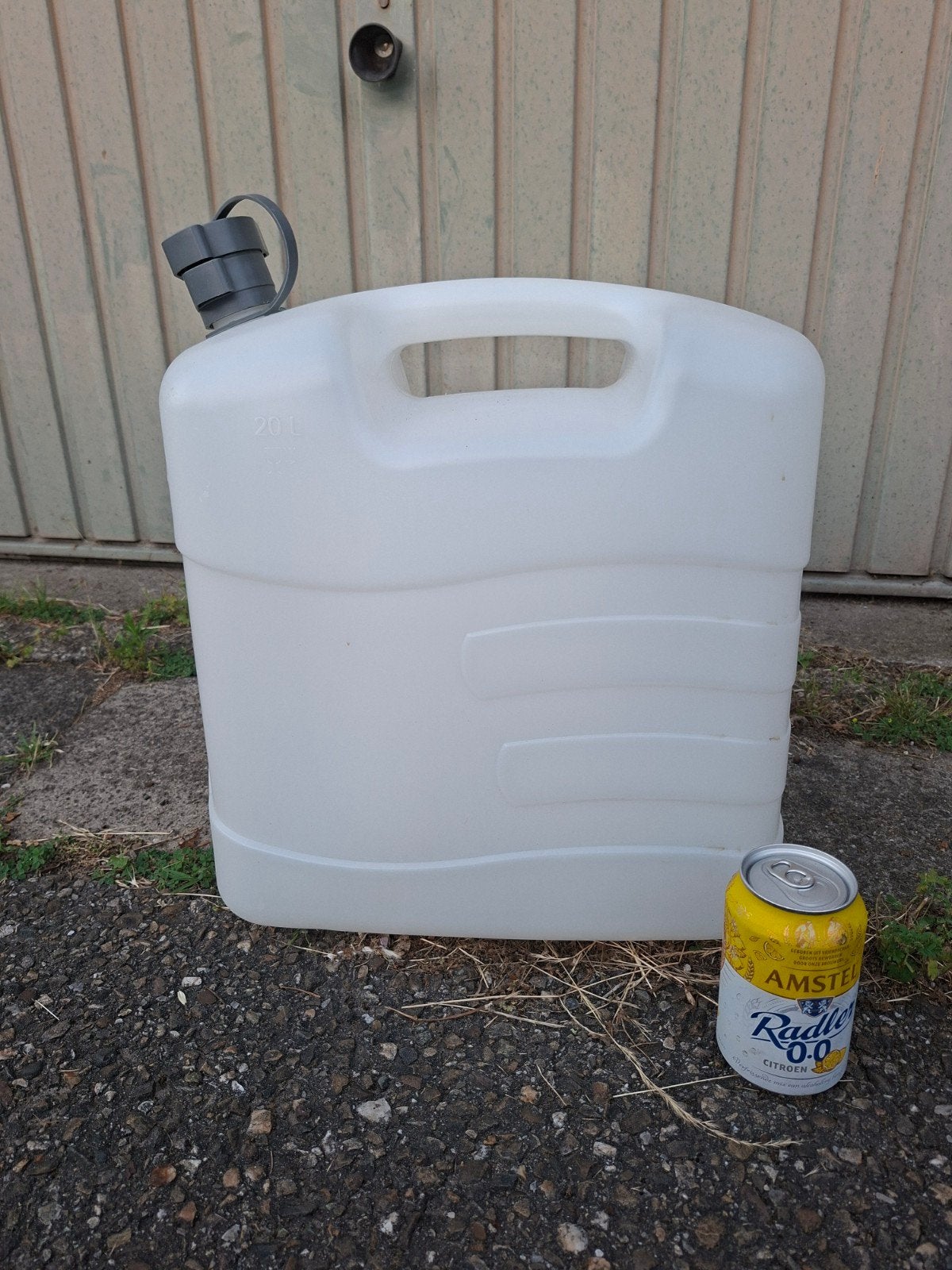 Water jerrycan 20 liter te koop., Ophalen