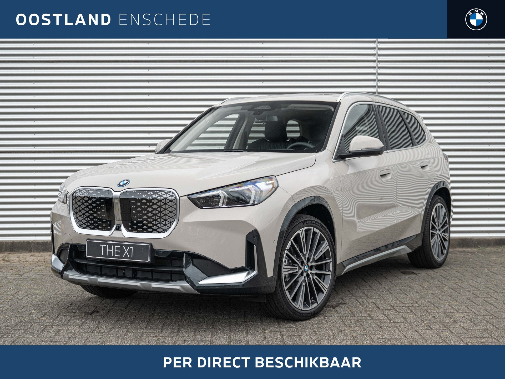 BMW iX1 eDrive20 xLine / Panoramadak / Trekhaak / Sportstoel, Zwart, Leder, Nieuw, SUV of Terreinwagen
