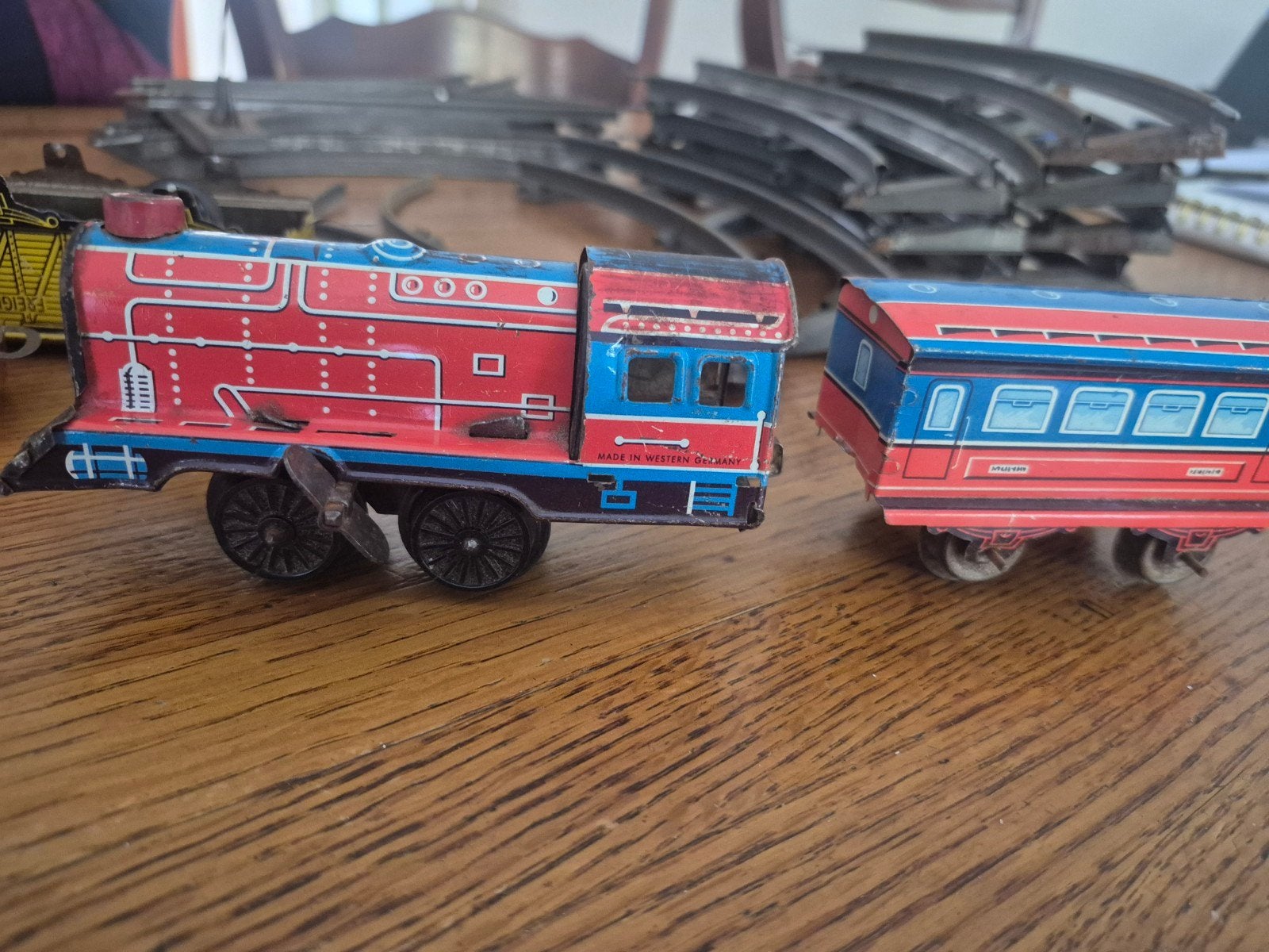 blikken locomotief, Ophalen