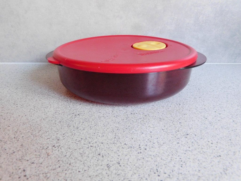 Tupperware Crystal Wave Magnetron Schaal 800 ml. Rood, 800 ml, Schaal, Ophalen of Verzenden, Zo goed als nieuw