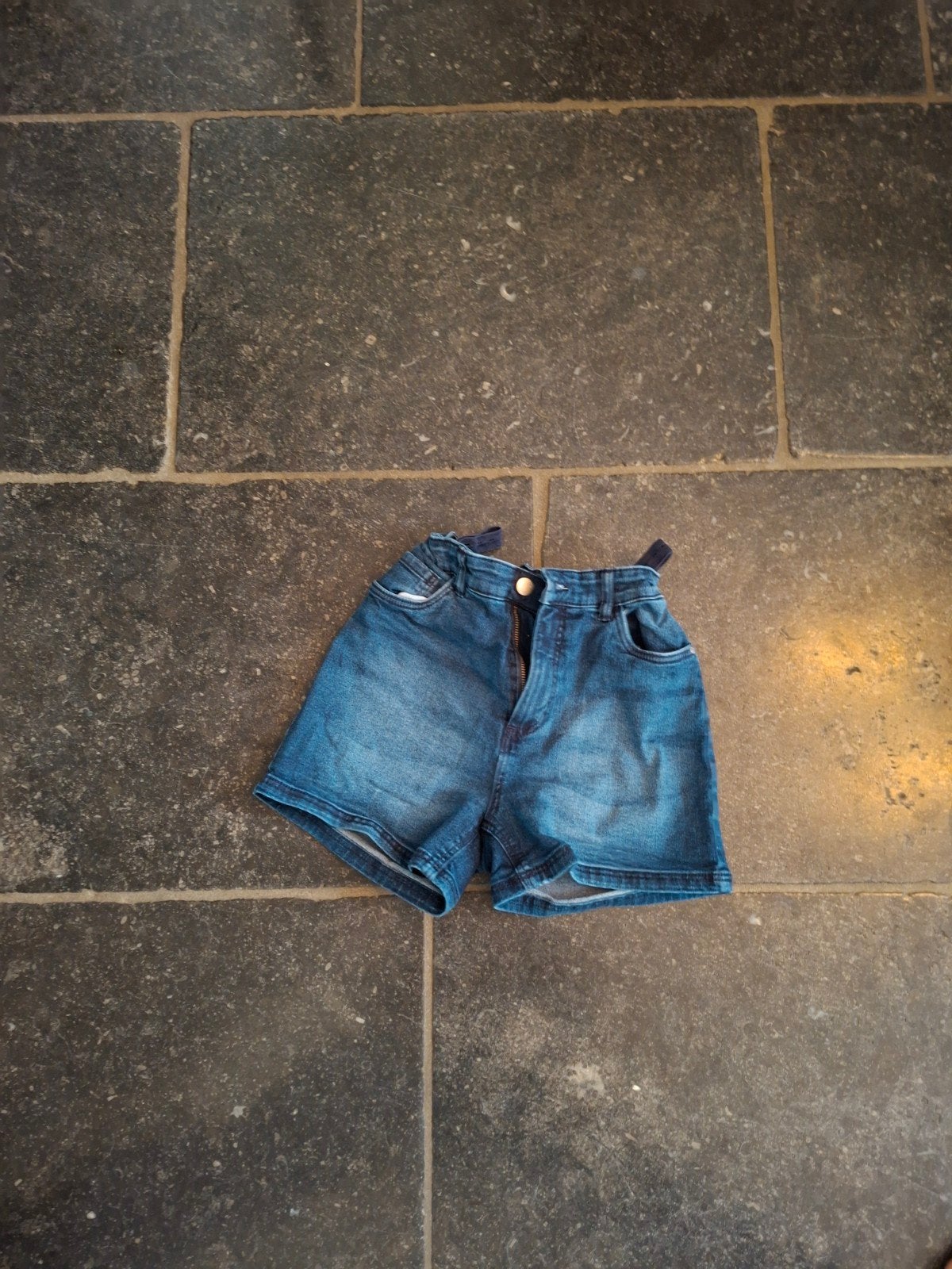 Hema spijkerbroekje maat 134/140, Kinderen en Baby's, Kinderkleding | Maat 134, Broek, Jongen of Meisje, Ophalen of Verzenden