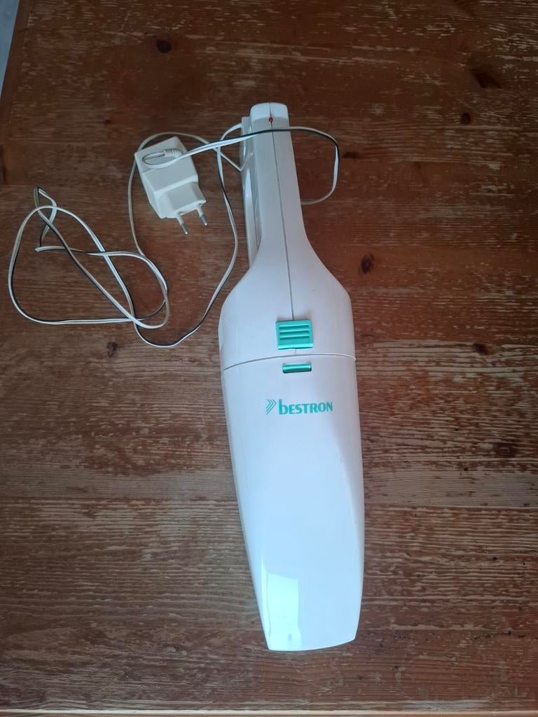 Bestron Kruimeldief - Handige Draadloze Stofzuiger, Gebruikt, Kruimeldief, Ophalen of Verzenden, Minder dan 1200 watt