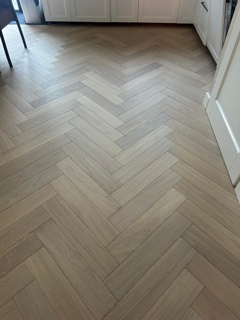 Houten visgraat vloer te koop 24 m2 (in verpakking), 50 tot 150 cm, Nieuw, 10 m² of meer, 10 tot 30 cm