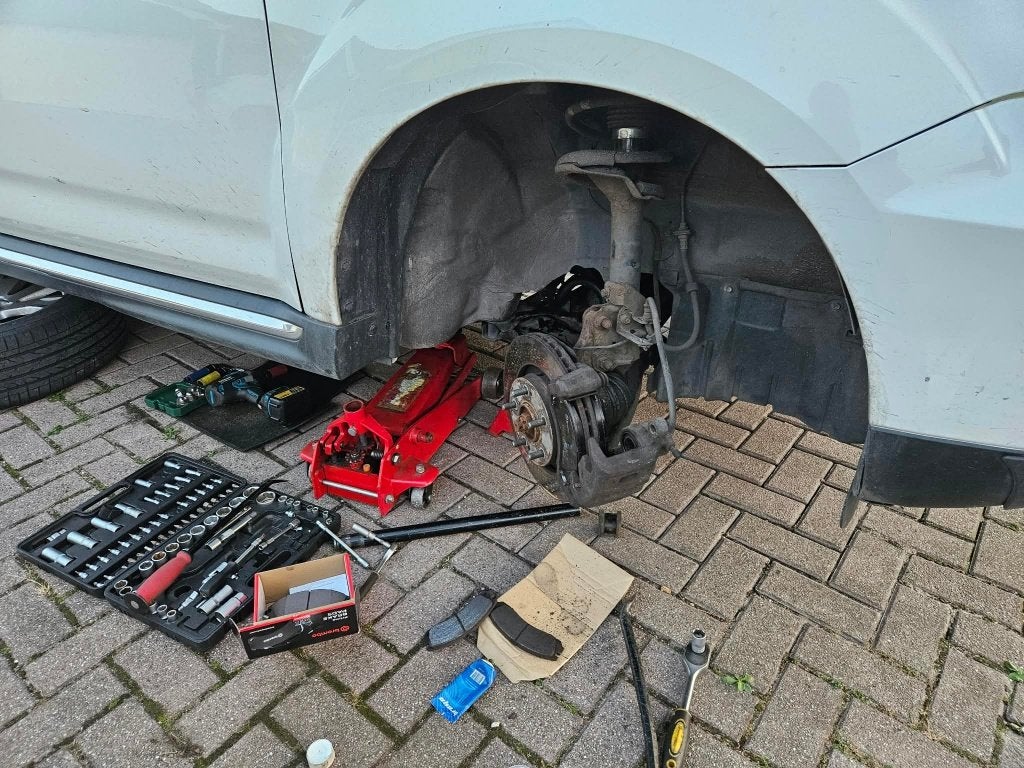 Foto 9 van Mitsubishi Outlander 2.4 125KW 4WD 2010 Wit