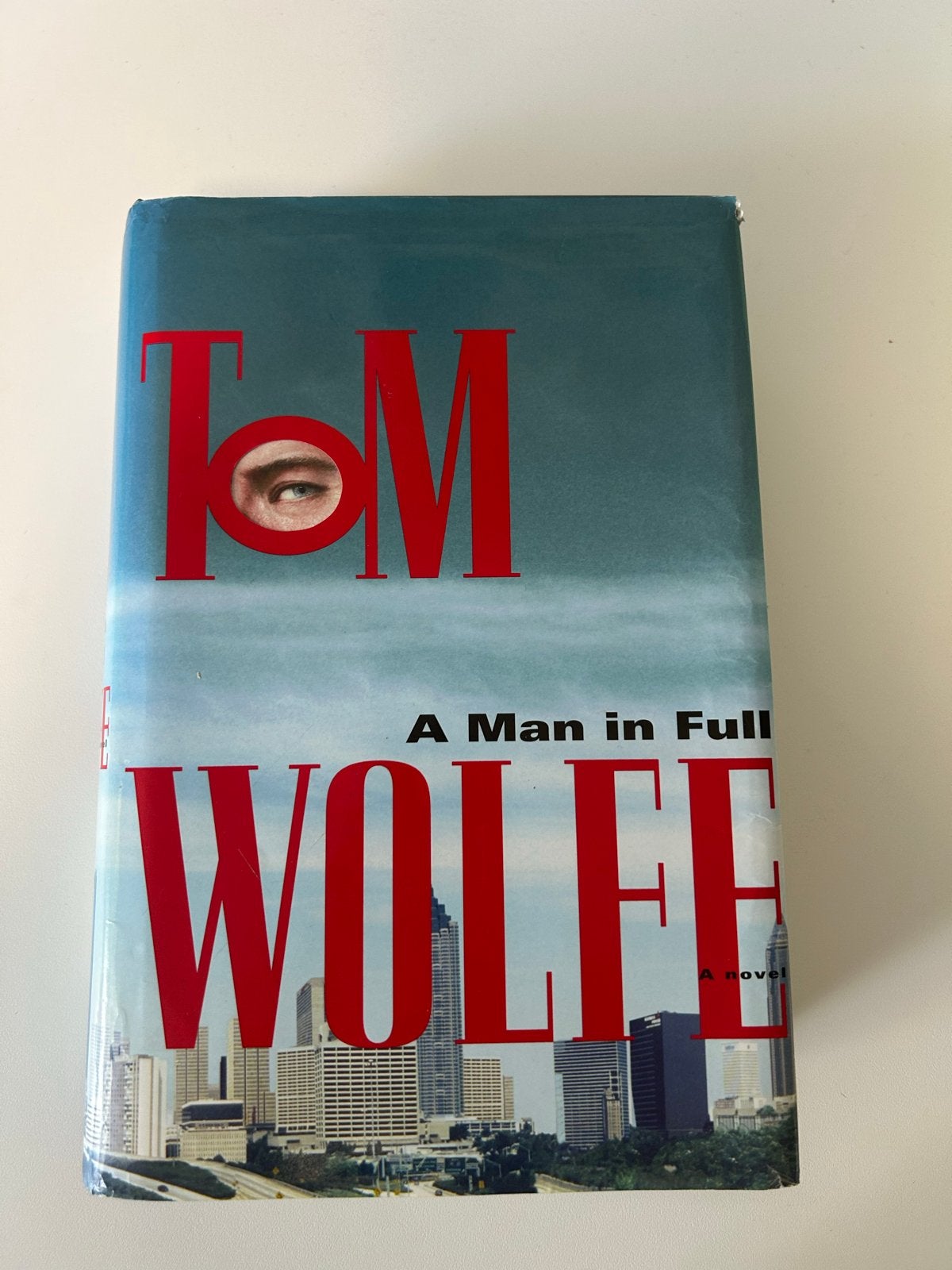 Tom Wolfe - A Man in Full (Hardcover met stofomslag), Ophalen of Verzenden, Zo goed als nieuw, Amerika