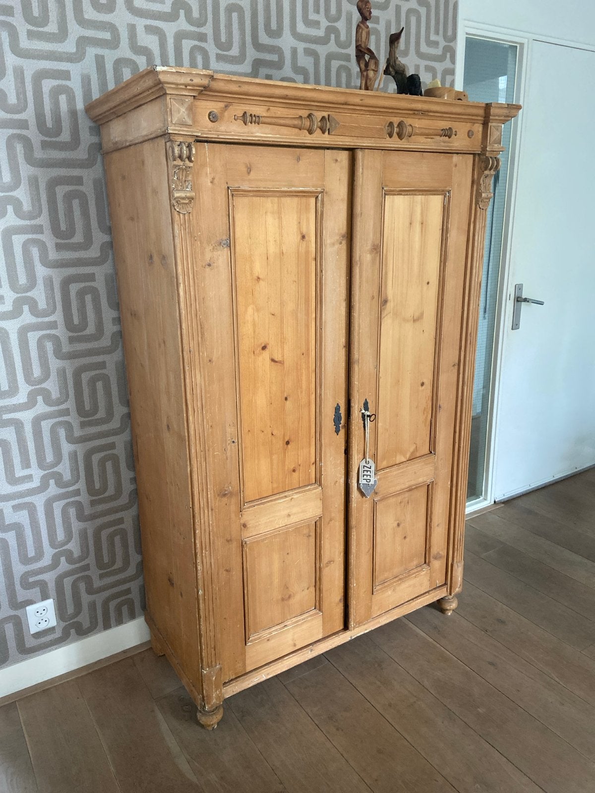 Grenen kast - 110x55x172 cm, Ophalen