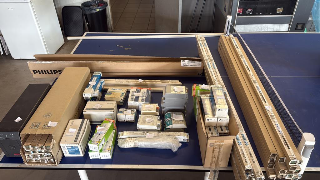 Grote partij Philips/Osram verlichting & elektrischmateriaal, Ophalen of Verzenden, Zo goed als nieuw