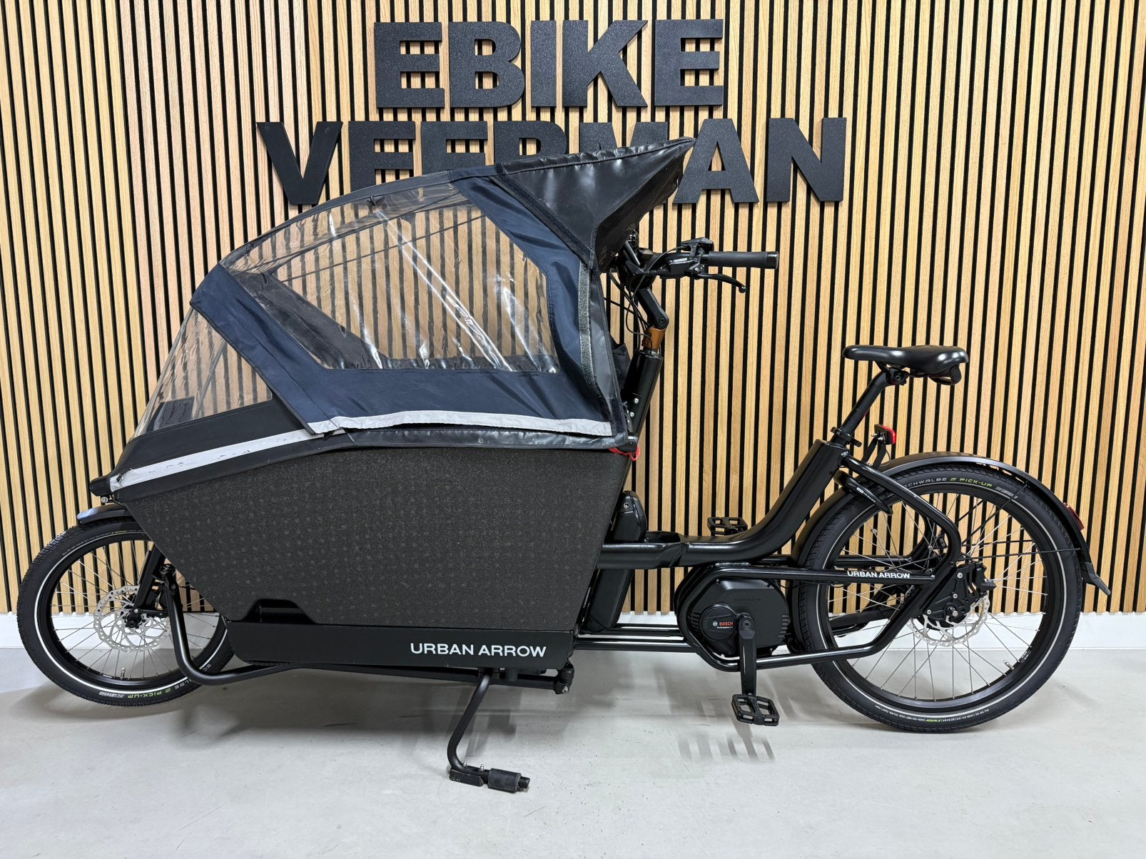 Urban arrow Family performance Essential BJ23 slechts 2133KM, Fietsen en Brommers, Ophalen, Zo goed als nieuw