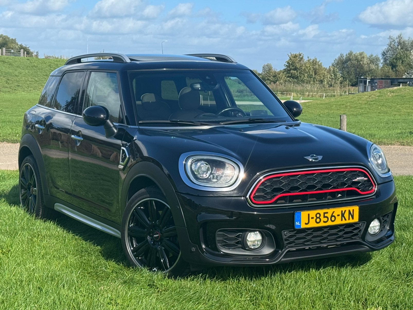 Mini Countryman 2.0 Cooper S | Chili | JCW | Pano | Camera |, 1435 kg, Zwart, Leder, Particulier
