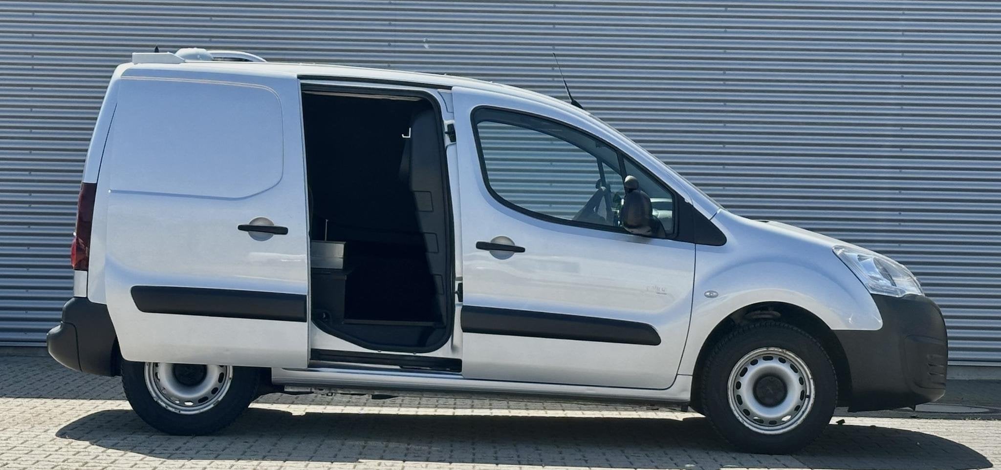 Peugeot Partner 122 1.6 BlueHDi 75 L1 Pro MARGE BTW VRIJ, Auto's, Bestelauto's, Voorwielaandrijving, Stof, Gebruikt, Euro 6