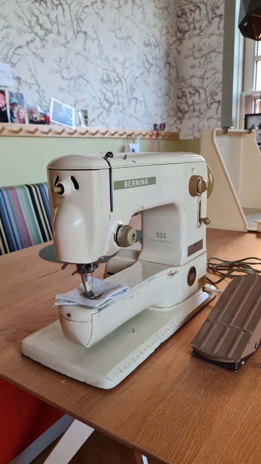 Bernina Naaimachine 533 - Vintage en oerdegelijk, Hobby en Vrije tijd, Naaimachines en Toebehoren, Ophalen of Verzenden, Gebruikt