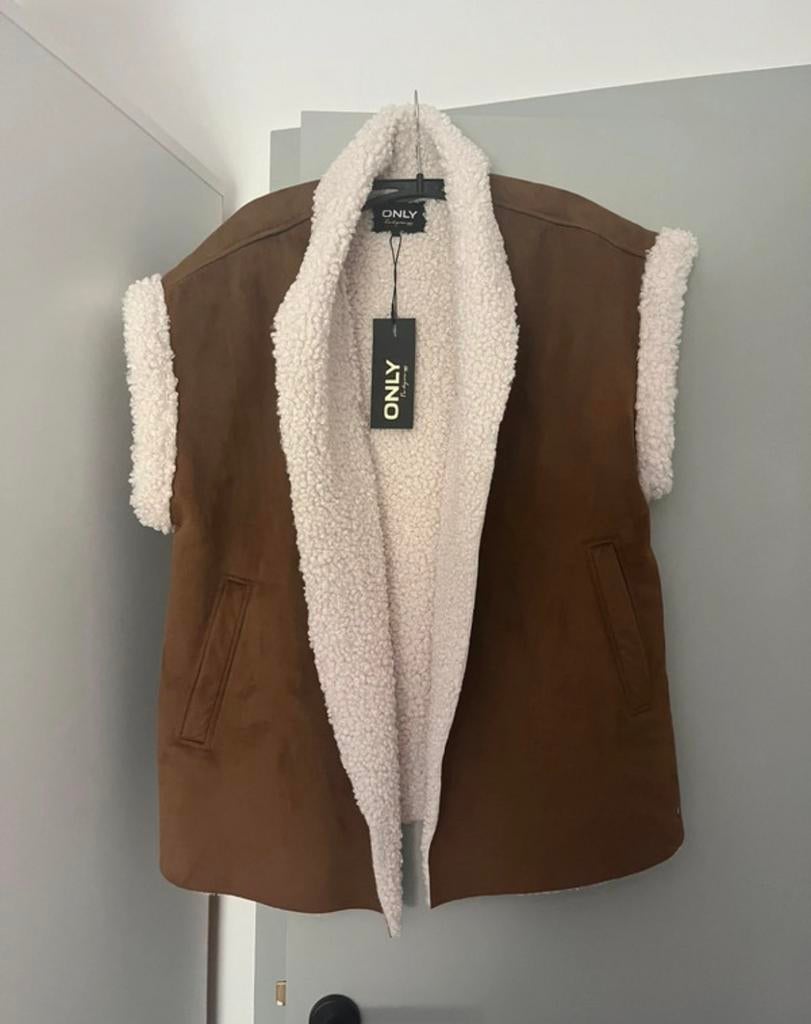 ONLY New Felicity gilet – maat M nieuwstaat met prijskaartje, Ophalen of Verzenden, Nieuw, Maat 38/40 (M), Bruin