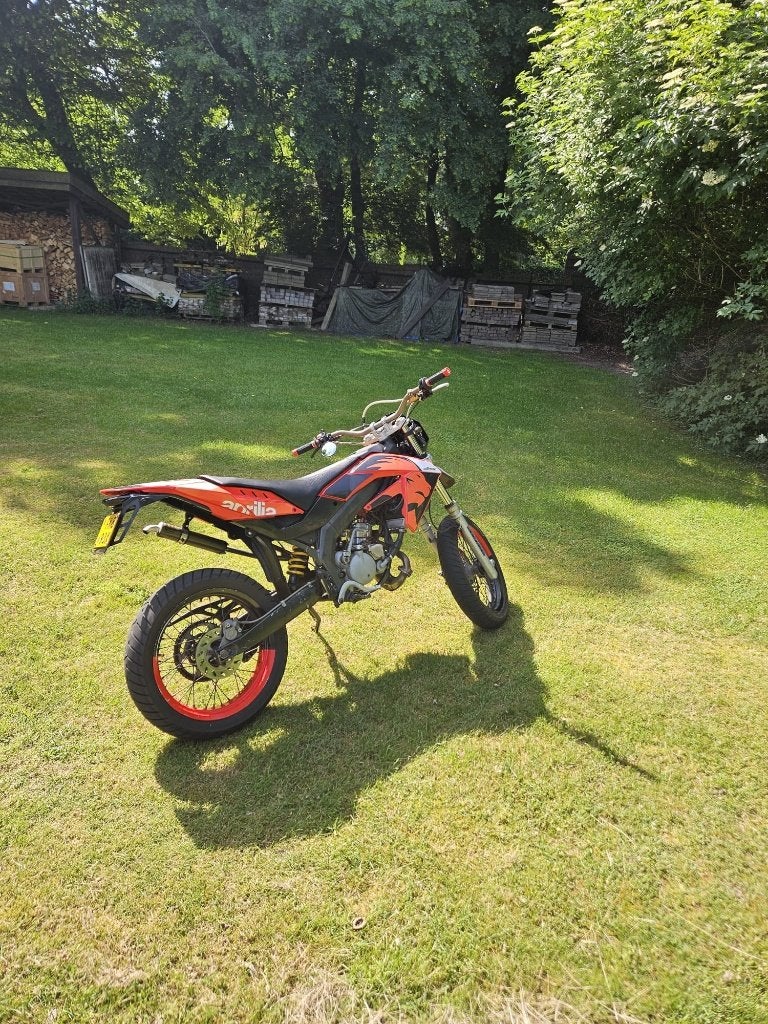 Aprilia SX 50 2007, 6 versnellingen, Gebruikt, Maximaal 45 km/u, 50 cc