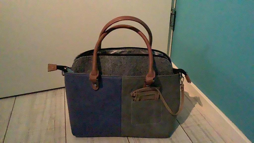 Hi-di-Hi tas vegan leer, Sieraden, Tassen en Uiterlijk, Tassen | Damestassen, Ophalen, Zo goed als nieuw, Blauw