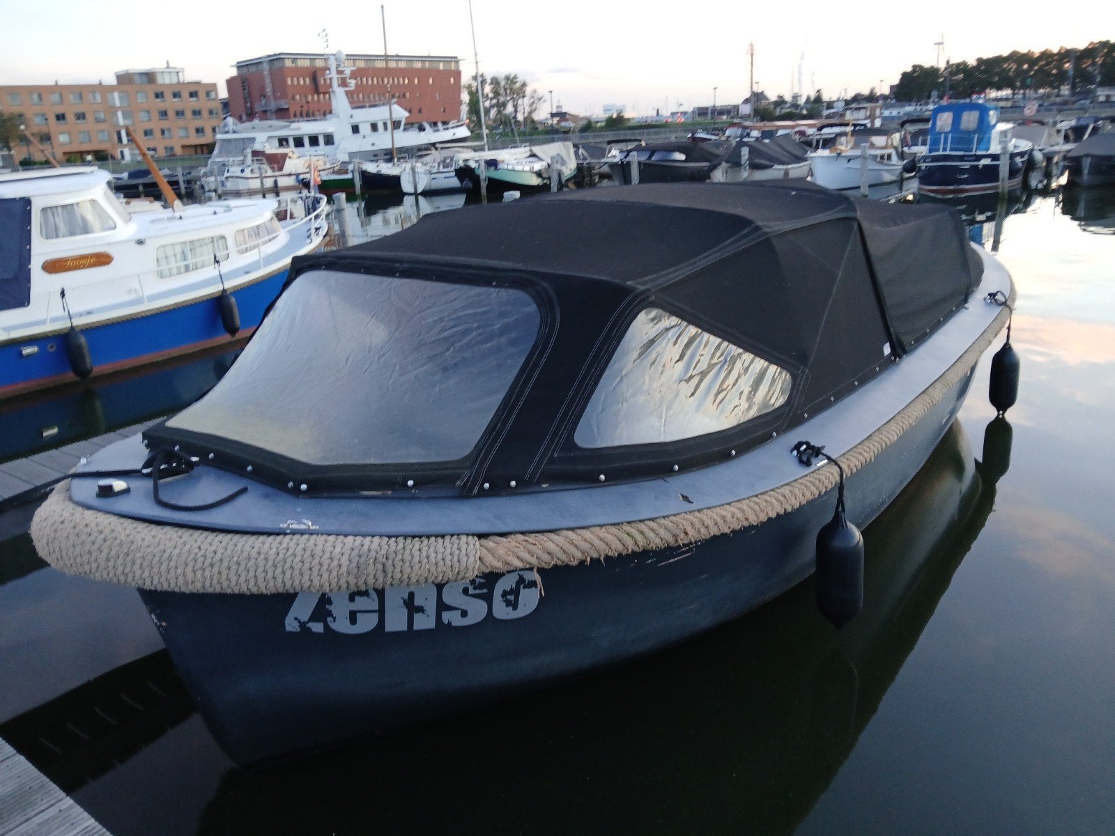 Luxe Sloep - Ruim en Comfortabel (8.8m x 3.5m), Watersport en Boten, Ophalen, Gebruikt, Binnenboordmotor, Diesel