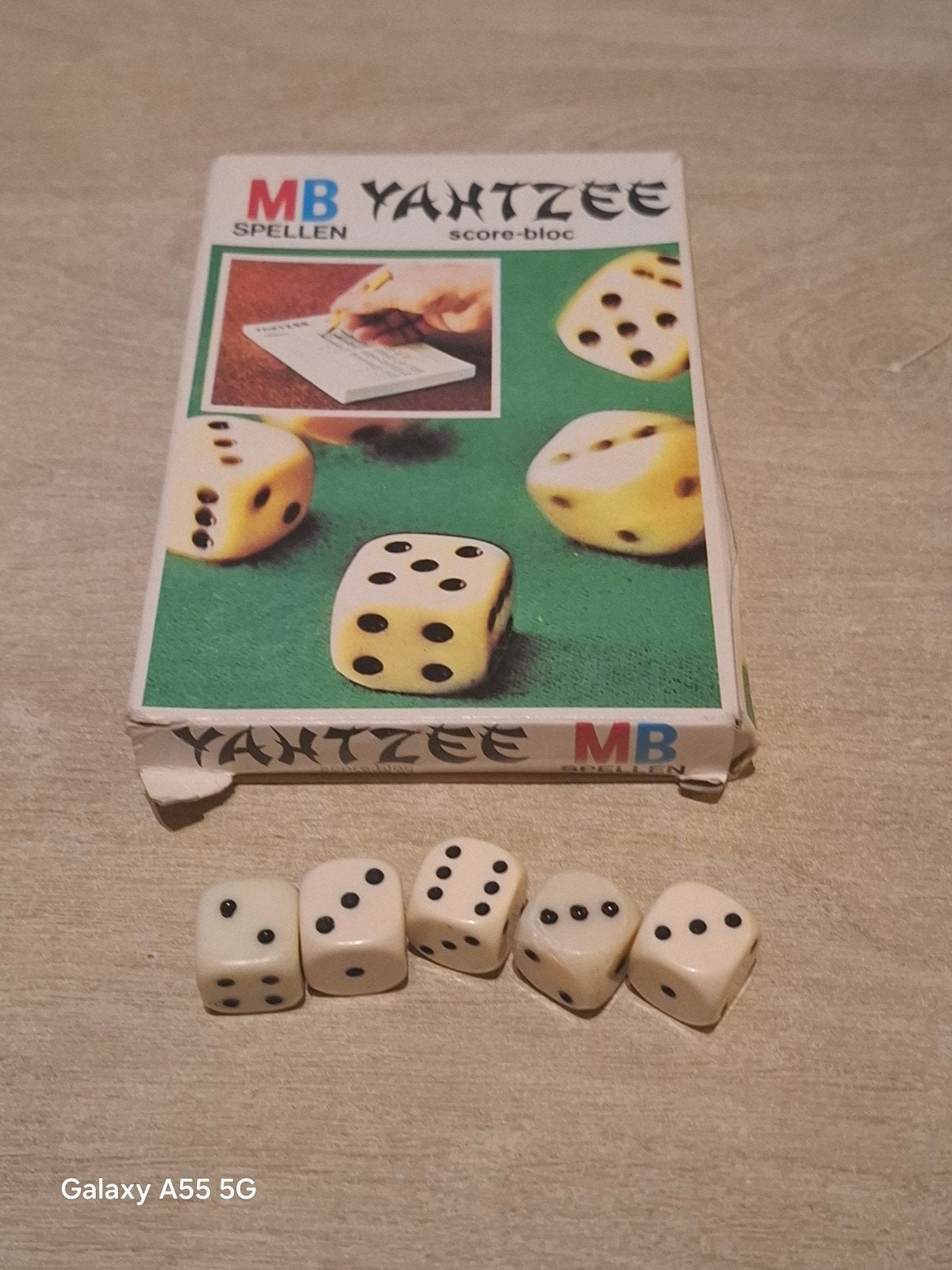 MB Yahtzee Spellen Score-bloc met dobbelstenen, Onbekend, Ophalen of Verzenden, Onbekend, Een of twee spelers