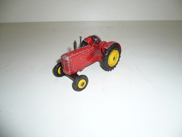 Dinky Toys Massey Harris Tractor, Ophalen of Verzenden, Gebruikt, Tractor of Landbouw, Dinky Toys