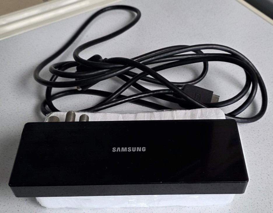 Samsung TV One Connect Box met Kabel, Ophalen