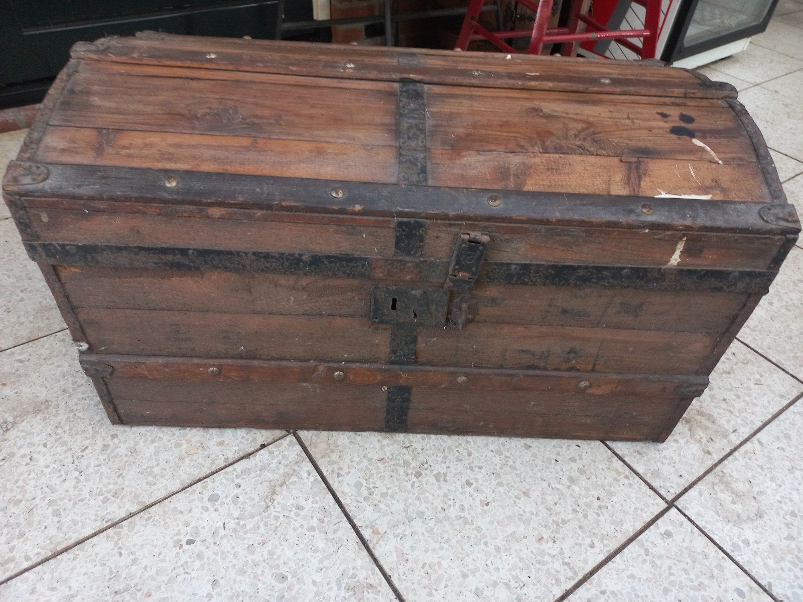 Oude houten verhuis-/dekenkist met metalen beslag, Antiek en Kunst, Ophalen