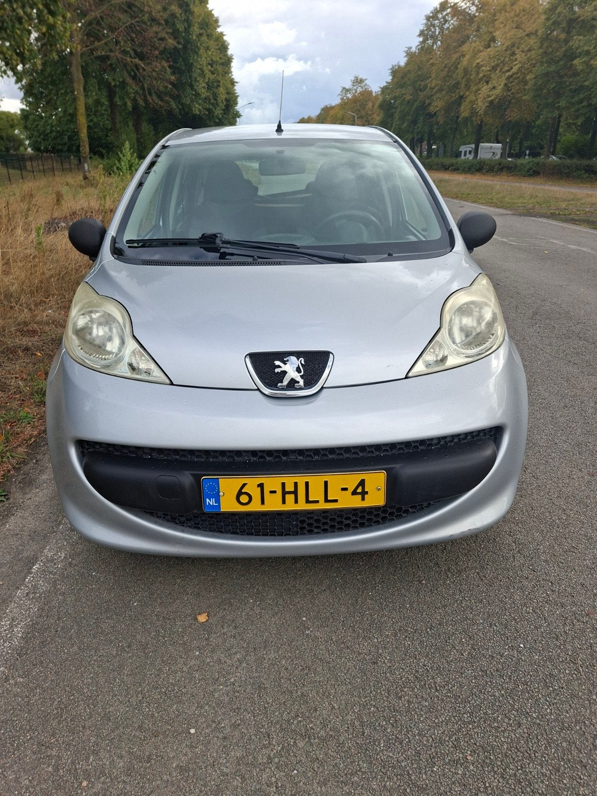 Peugeot 107 1.0 12V 5DR zilver grijs, Voorwielaandrijving, Stof, 4 stoelen, 68 pk