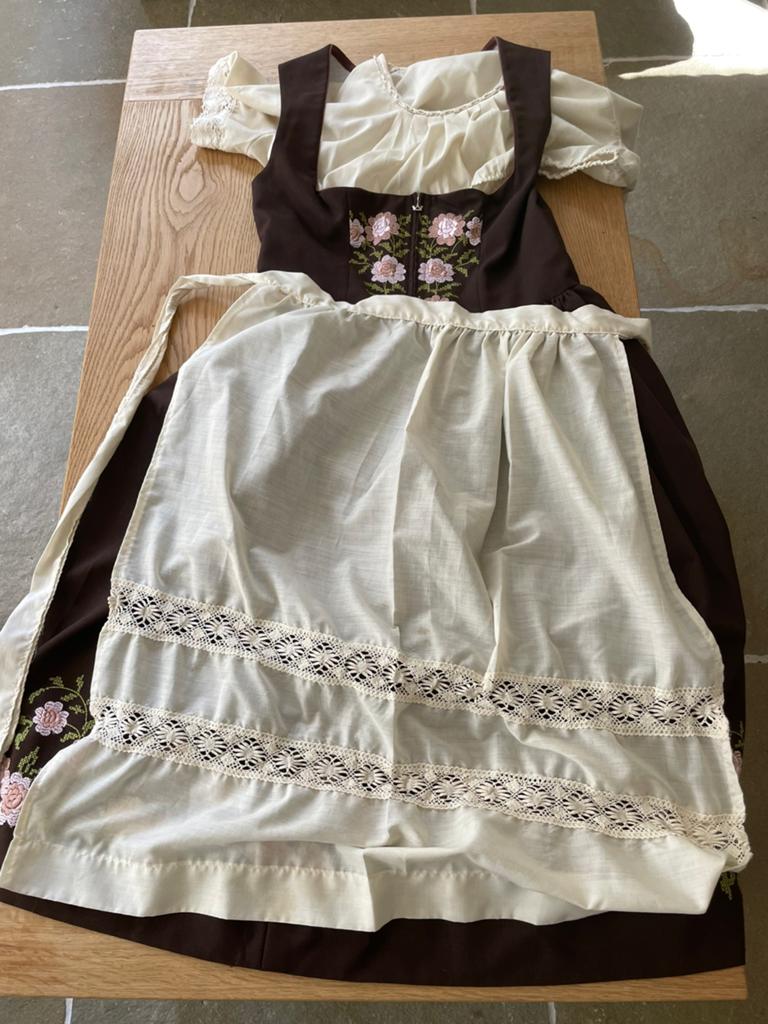 Originele wurzer austria dirndl maat 36 - 40, Kleding | Dames, Jurken, Bruin, Ophalen of Verzenden, Knielengte, Maat 36 (S)