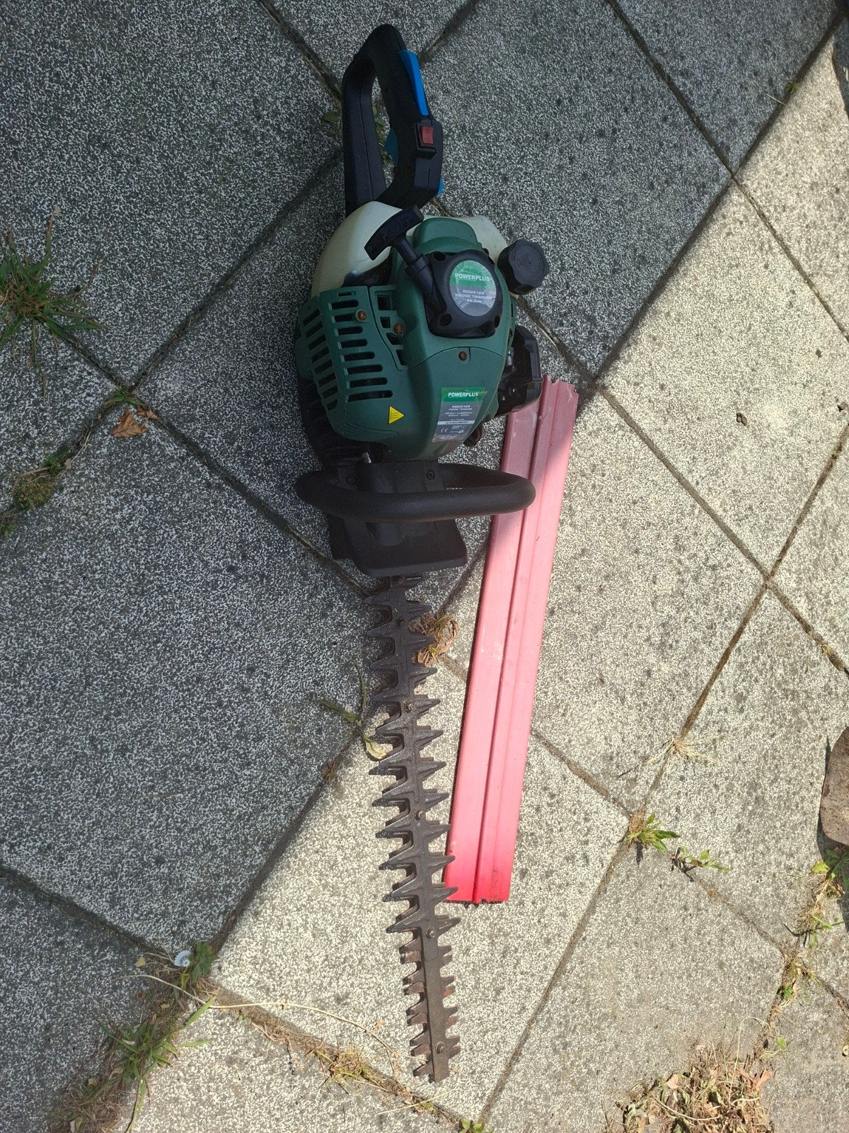 Benzine heggenschaar POWERPLUS, Ophalen of Verzenden, Gebruikt, Benzine, POWERPLUS