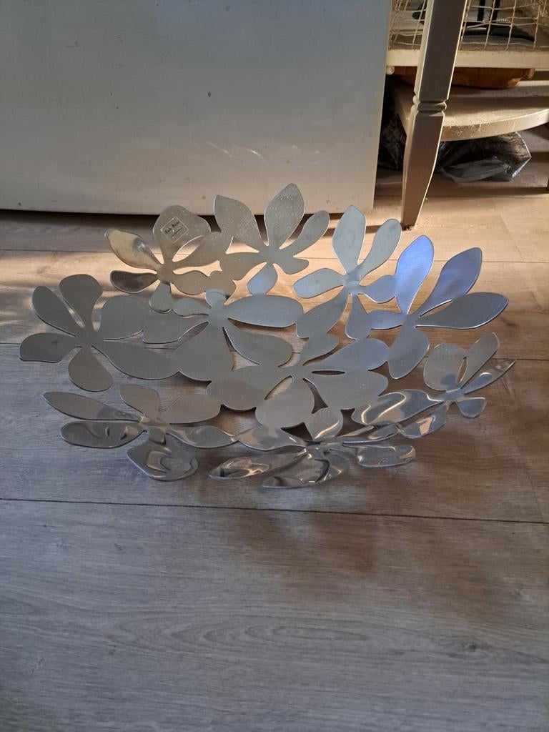 Mooie grote fruitschaal ikea zgan, Huis en Inrichting, Woonaccessoires | Schalen en Manden, Ophalen, Zo goed als nieuw, Rond