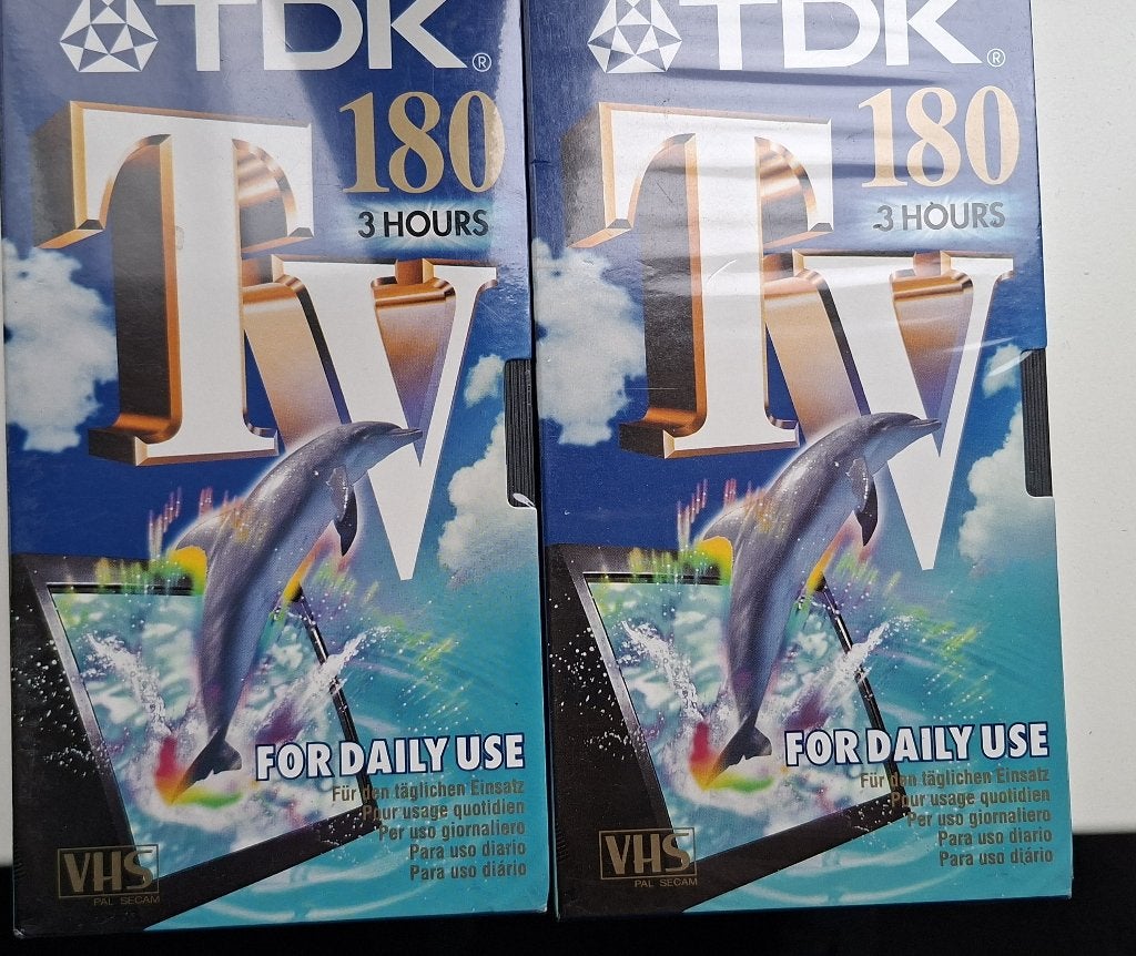 Videobanden (2) VHS, Alle leeftijden, Ophalen of Verzenden, Nieuw in verpakking, Overige genres