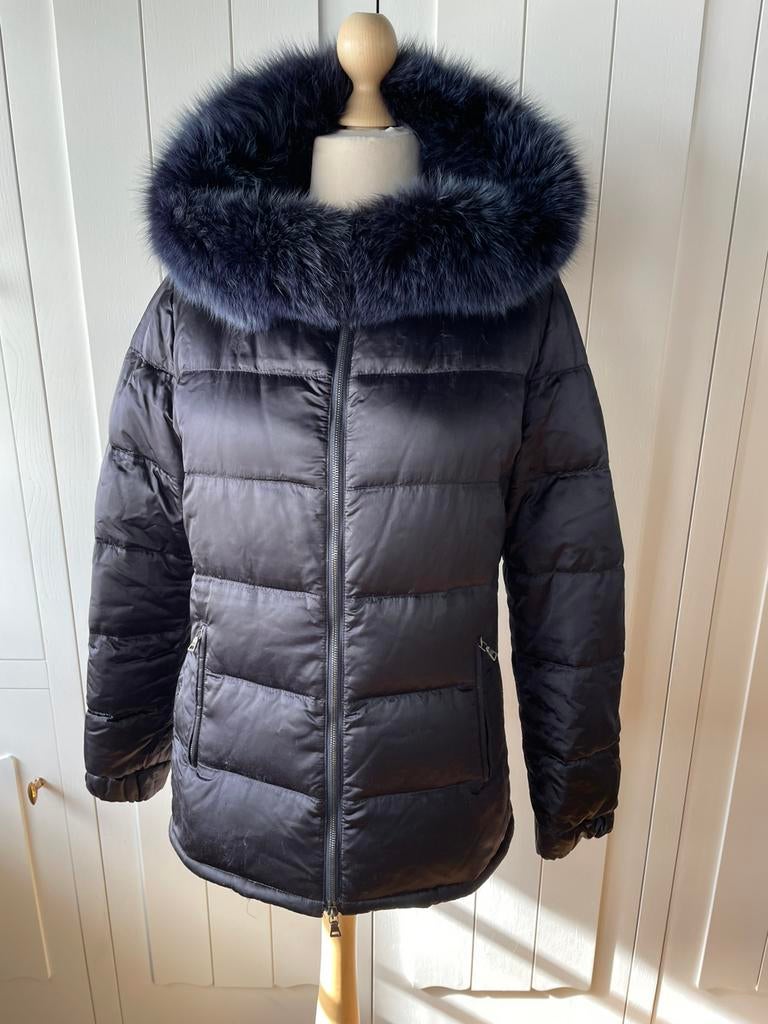 Prada donsjack, Kleding | Dames, Jassen | Winter, Ophalen of Verzenden, Zo goed als nieuw, Zwart