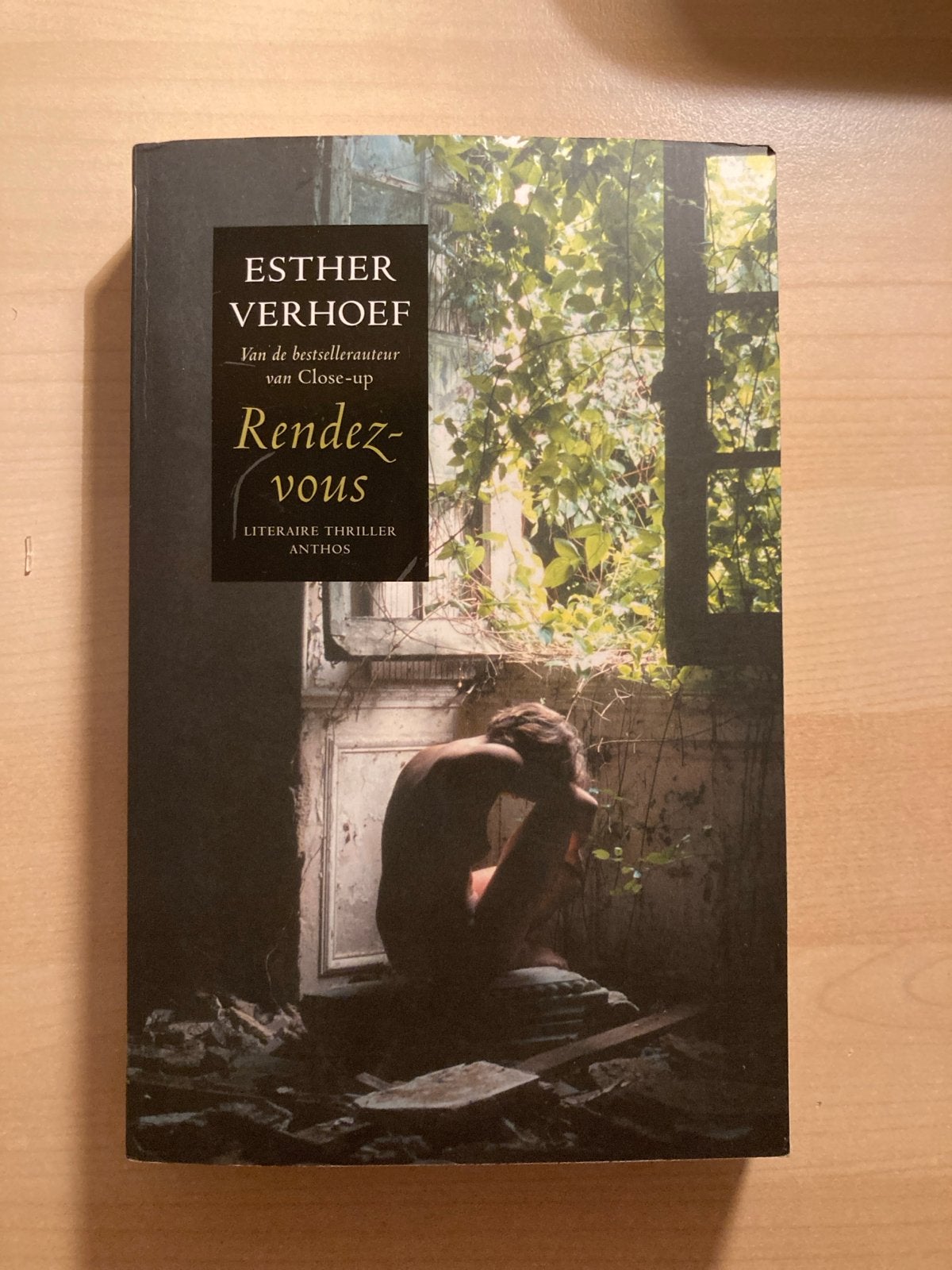 Rendez-vous - Esther Verhoef (Literaire thriller), Ophalen of Verzenden, Zo goed als nieuw