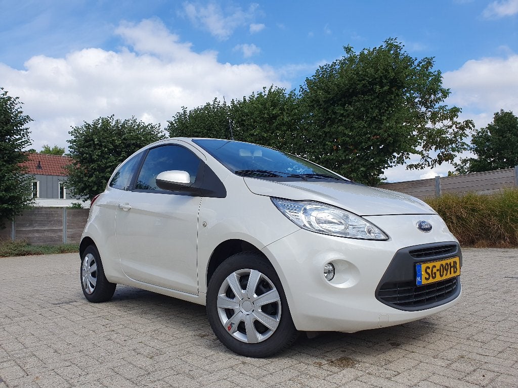 Ford Ka 1.2 51KW 2009 Wit, Voorwielaandrijving, 1242 cc, 4 stoelen, Wit
