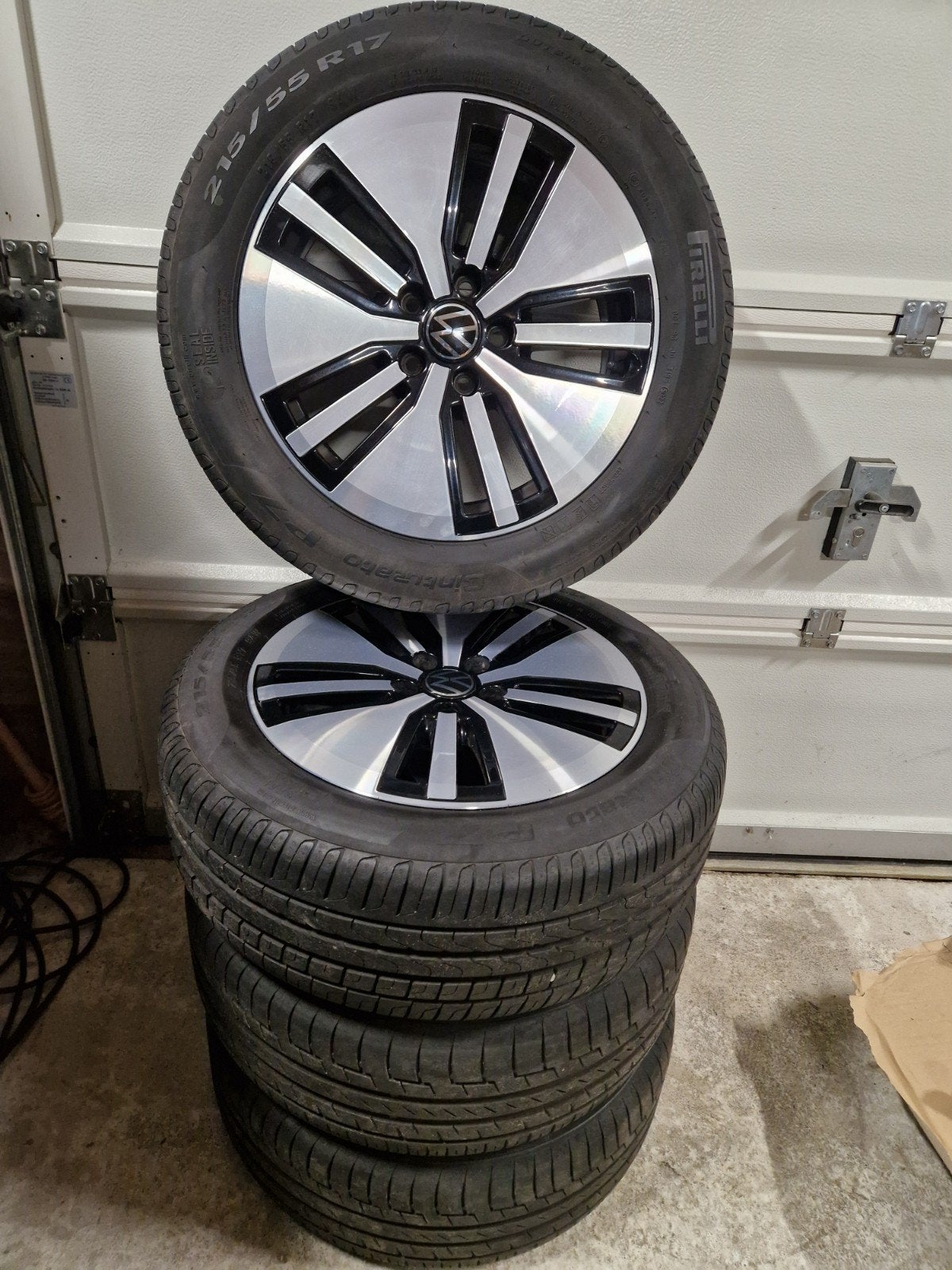 🌞 5x112 17inch passat astana b8 t-roc r-line karoq superb, Ophalen, Banden en Velgen, 17 inch, Personenwagen