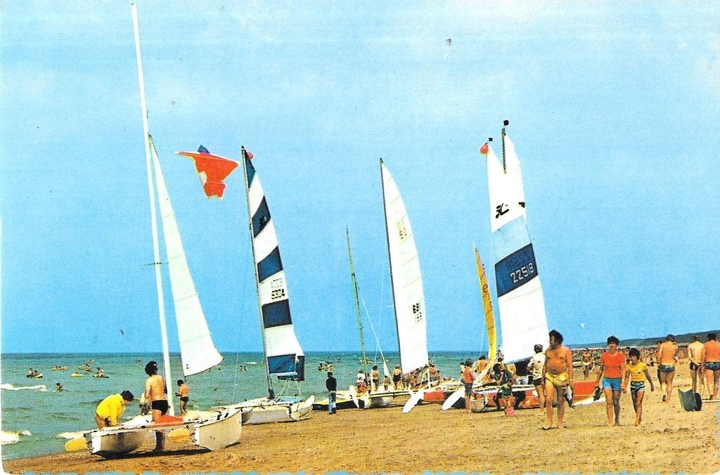 AK Noordwijk - Zeilboten op Strand  O, Verzenden, 1960 tot 1980, Ongelopen, Zuid-Holland
