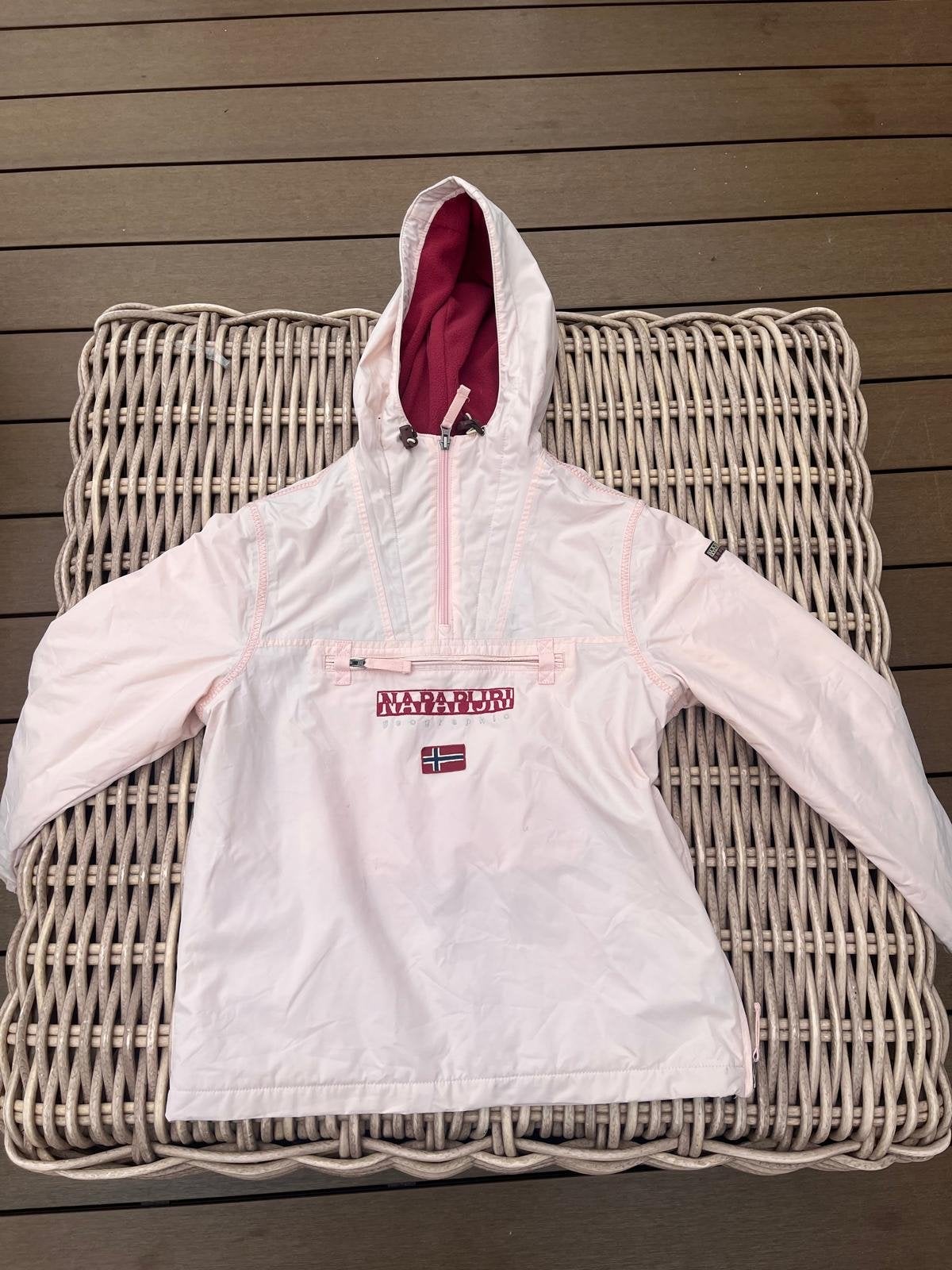 Napapijri jas licht roze, maat 14y, kwaliteit 9/10, Ophalen of Verzenden, Zo goed als nieuw, Meisje, Jas