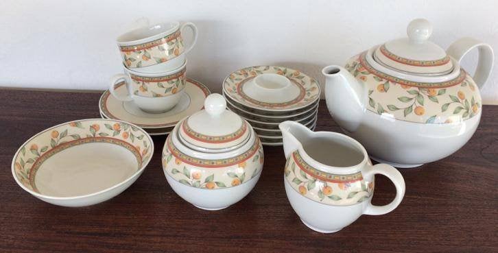 Ontbijt servies / KOFFIETIJD ART DESIGN LOS TE KOOP, Huis en Inrichting, Ophalen of Verzenden, Zo goed als nieuw, Porselein, Overige stijlen