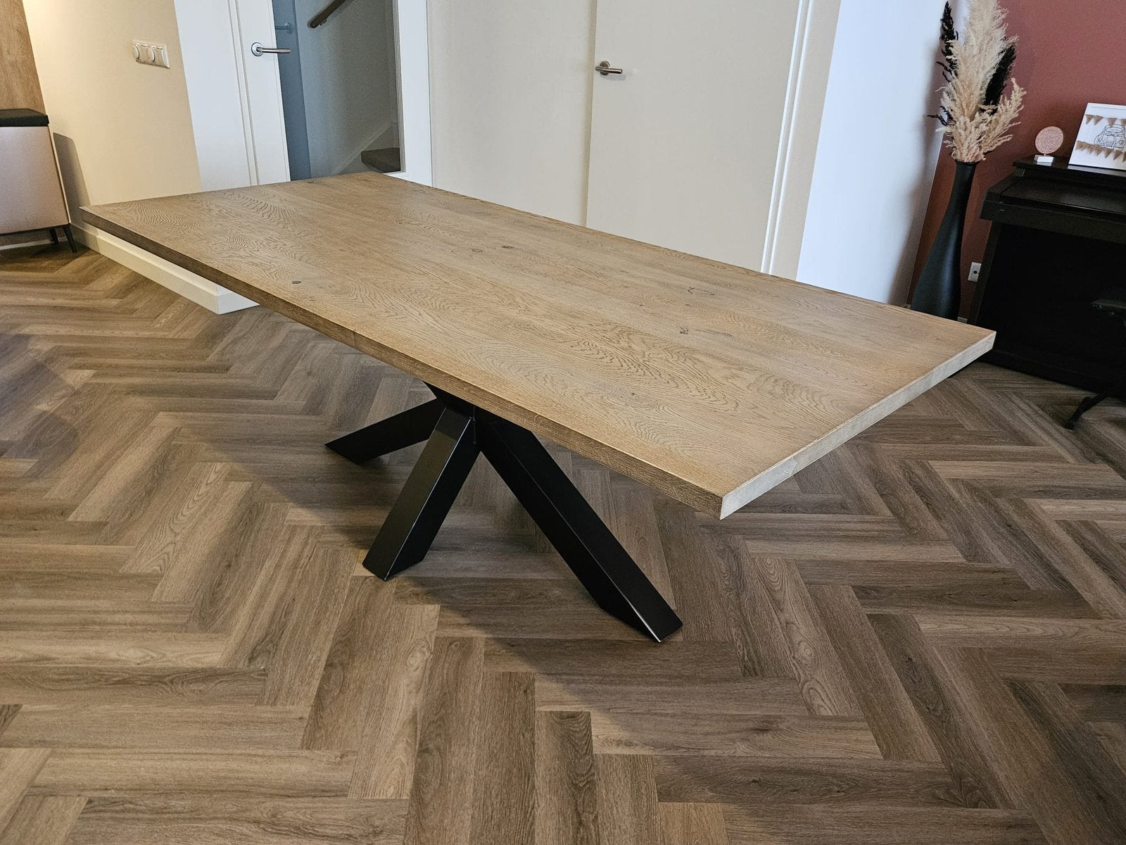 Eettafel met spinpoot, vergrijsd eiken., Huis en Inrichting, Tafels | Eettafels, Ophalen, Zo goed als nieuw, Rechthoekig, 200 cm of meer