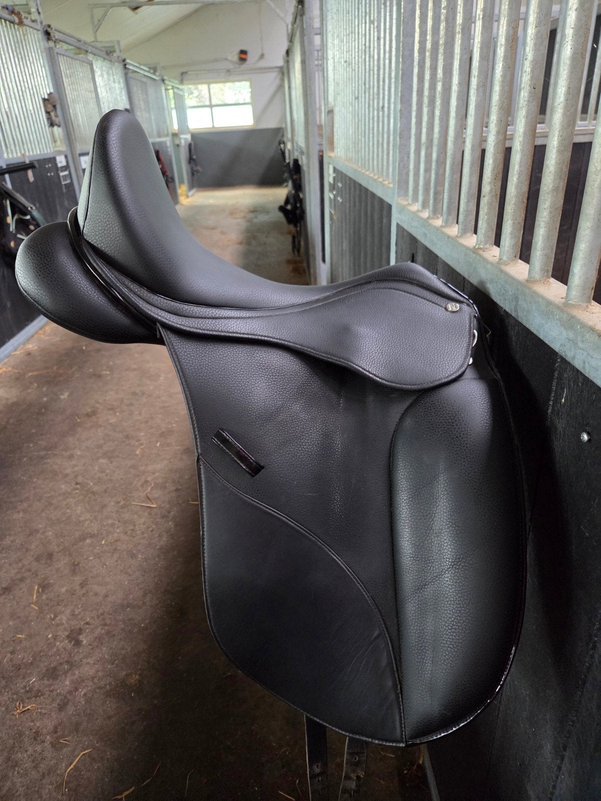 Norton Pro dressuurzadel, 16,5 inch, donkerroze boom medium, Dieren en Toebehoren, Ophalen, Gebruikt, Dressuur, Overige merken
