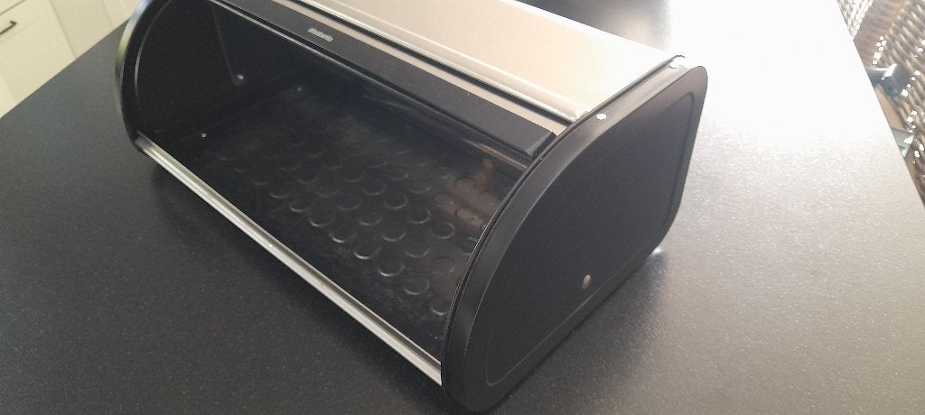 Brabantia broodtrommel, Huis en Inrichting, Ophalen, Zo goed als nieuw, Zwart, Metaal