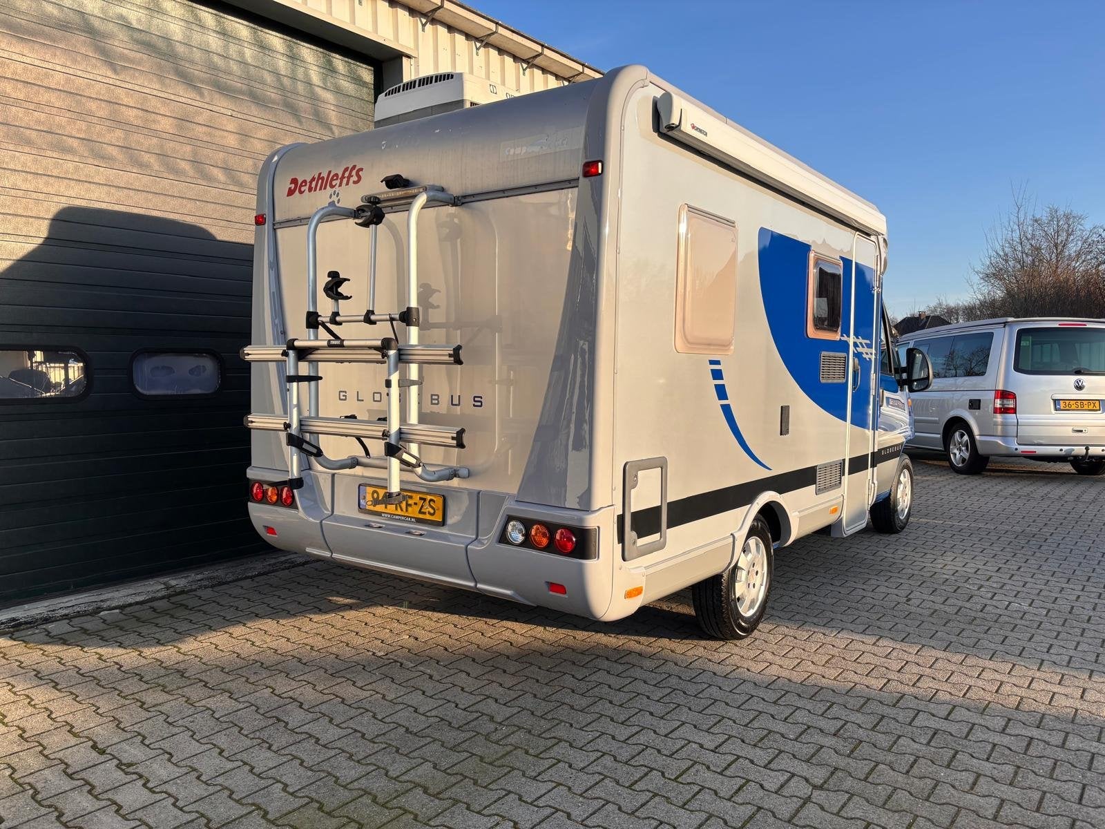 Dethleffs GLOBEBUS 2Verhuurpotentie tot €7.000 p/j 4PERS., Caravans en Kamperen, Ringverwarming, Info@autohuysruurlo.nl, Airconditioning