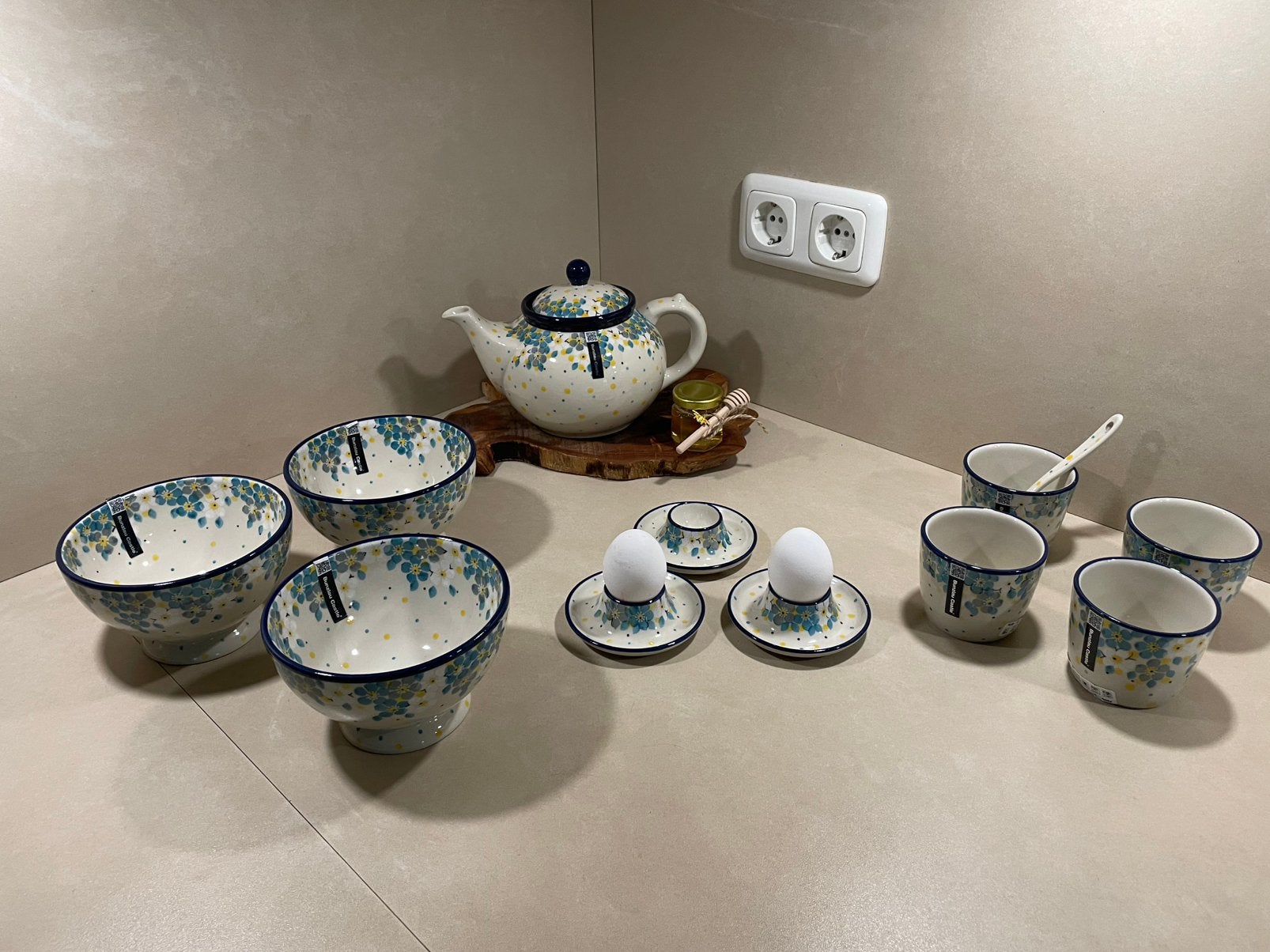 Bunzlau Servies Set: Kommen, Eierdopjes, Theepot, Tumblers, Overige typen, Nieuw, Ophalen of Verzenden, Overige stijlen