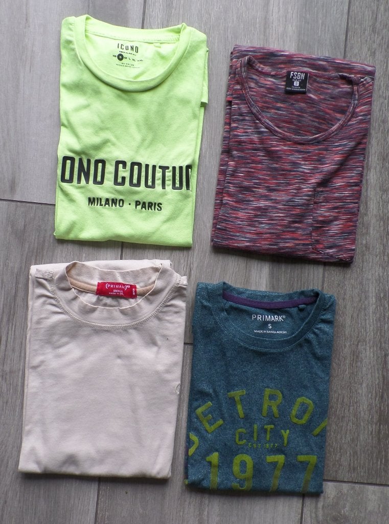 T-Shirt set van 4 maat S heren, Kleding | Heren, T-shirts, Ophalen of Verzenden, Zo goed als nieuw, Maat 46 (S) of kleiner, Overige kleuren