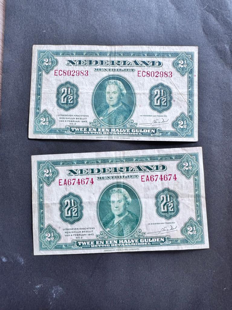 2 nederlandse bankbiljetten van 2 1/2 gulden uit 1943, Postzegels en Munten, Bankbiljetten | Nederland, Ophalen of Verzenden