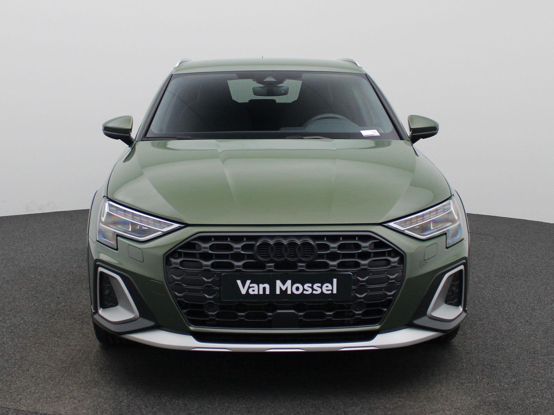 Audi A3 allstreet 40 TFSI e Advanced edition l Adaptive crui, 4 cilinders, Leder en Stof, 26 kWh, Plug-in hybride
