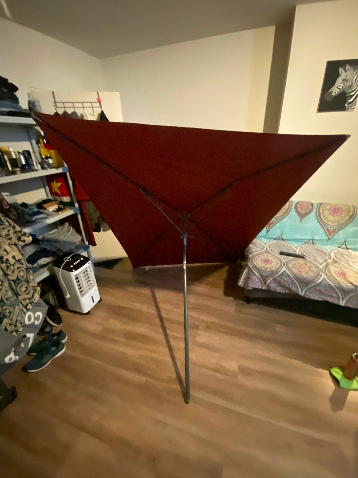 Parasol rood goede conditie, Ophalen, Gebruikt