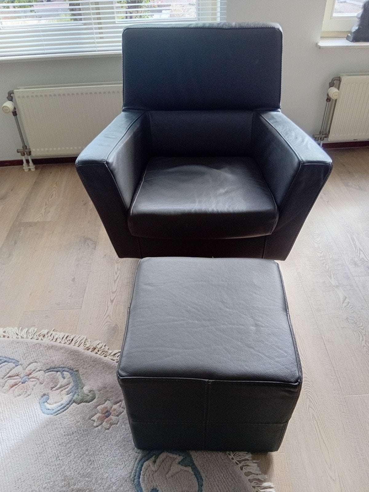 echte Lederenstoel+ voetenbank + Shillig 2 zitsbank, Ophalen, 100 tot 125 cm, 150 tot 200 cm, Tweepersoons