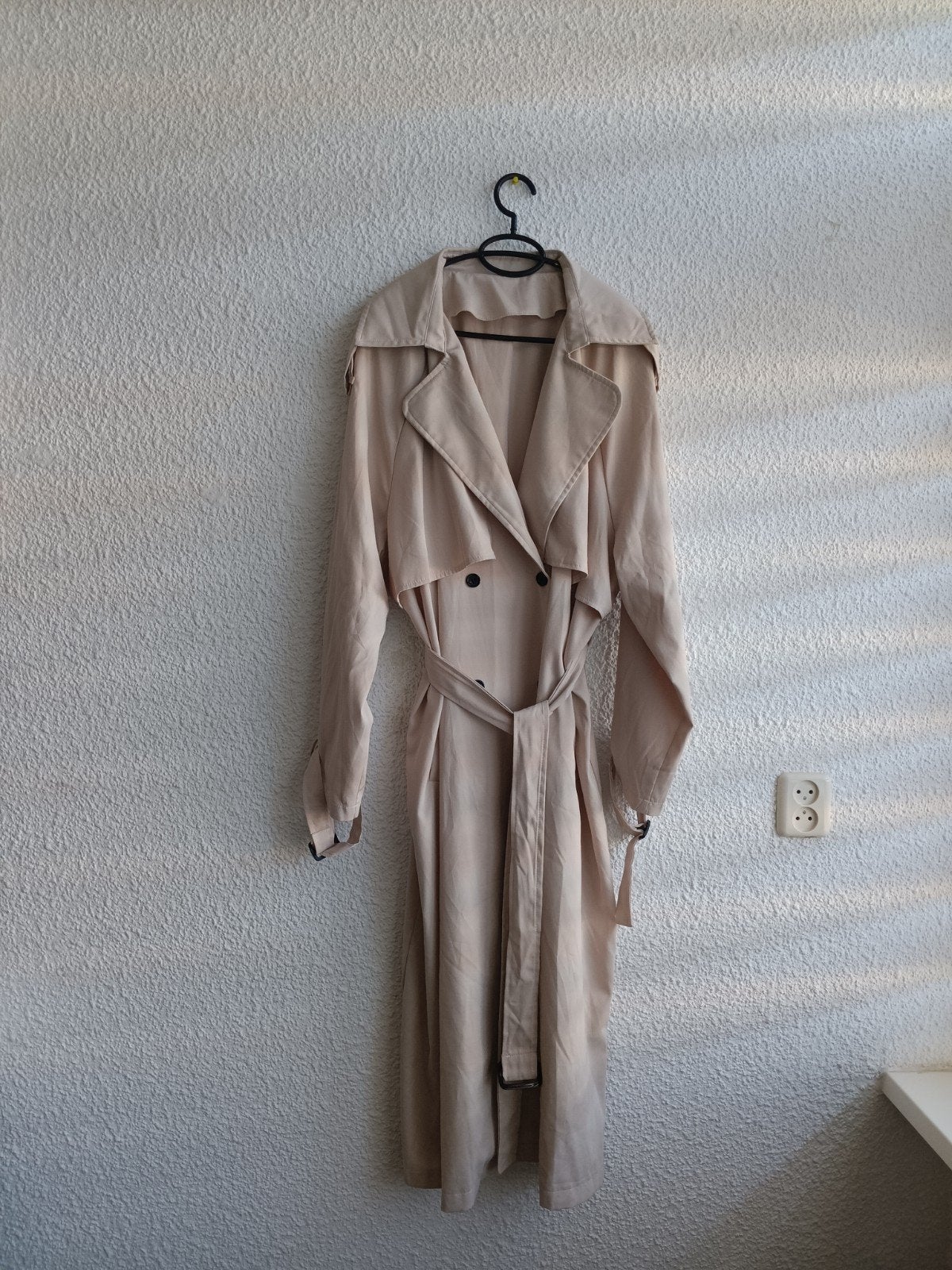Zand beige trenchcoat maat 48, Ophalen of Verzenden, Zo goed als nieuw, Maat 46/48 (XL) of groter, Beige
