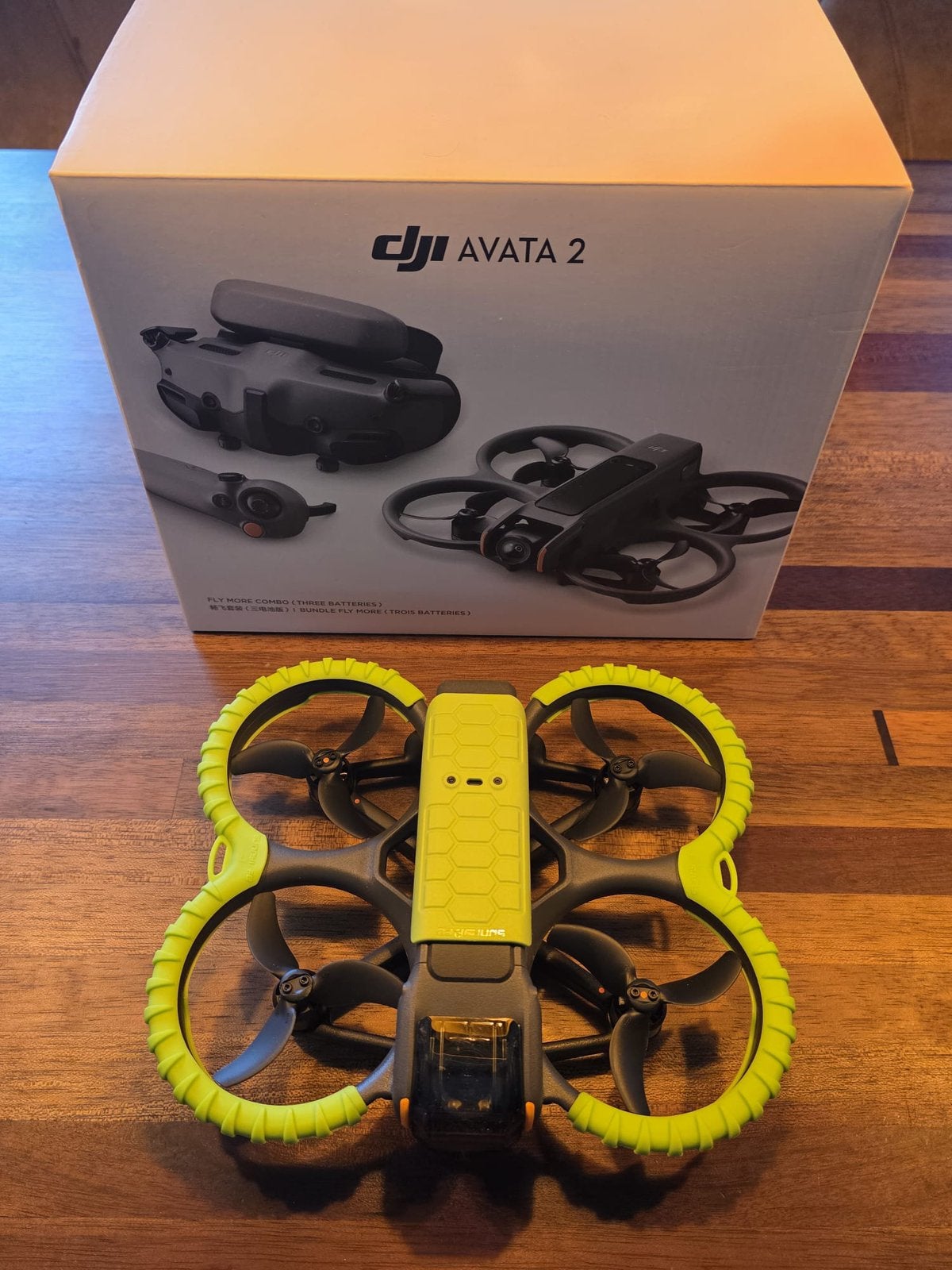 DJI Avata 2 met Fpv goggles en extra toebehoren, 5 tot 10 kilometer, Nieuw, 15 tot 30 minuten, DJI