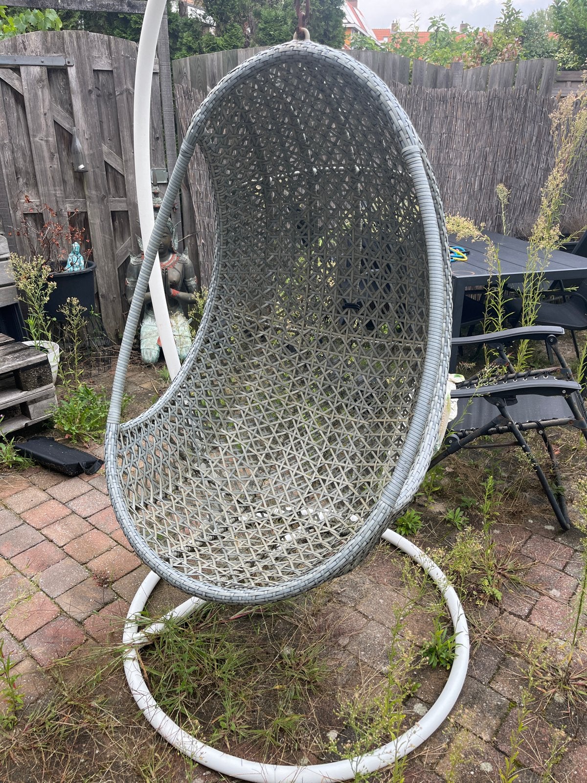 Rotan Eggchair - Comfortabele Hangstoel voor Buiten, Tuin en Terras, Ophalen, Gebruikt, Rotan