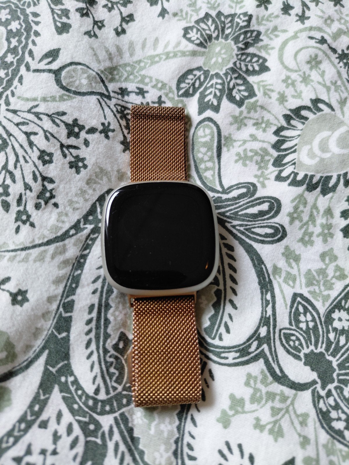 Fitbit Versa 3 met 2 extra bandjes, GPS, Ophalen of Verzenden, Zo goed als nieuw, Fitbit